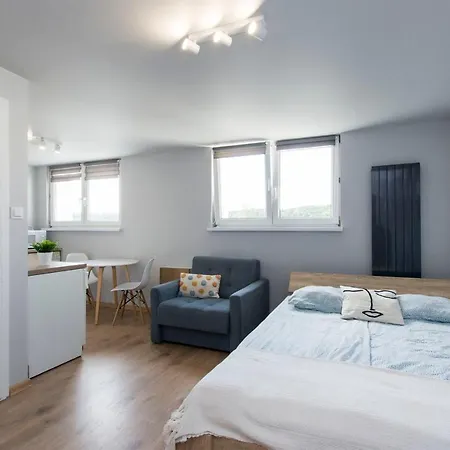 Plazowy Apartament- 20 Min Od Plazy グディニャ