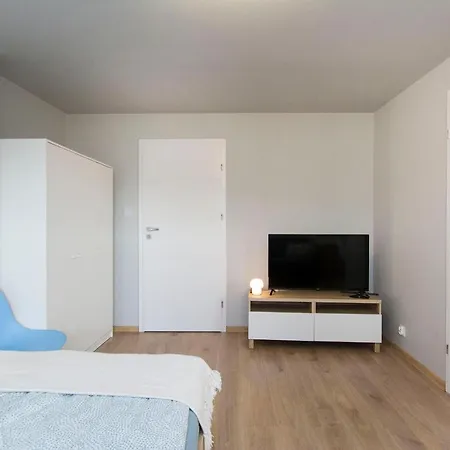 Plazowy Apartament- 20 Min Od Plazy グディニャ